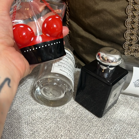 Parfum empty bottles ๐ฅฐ๐โ
๐ - Picture 5 of 9